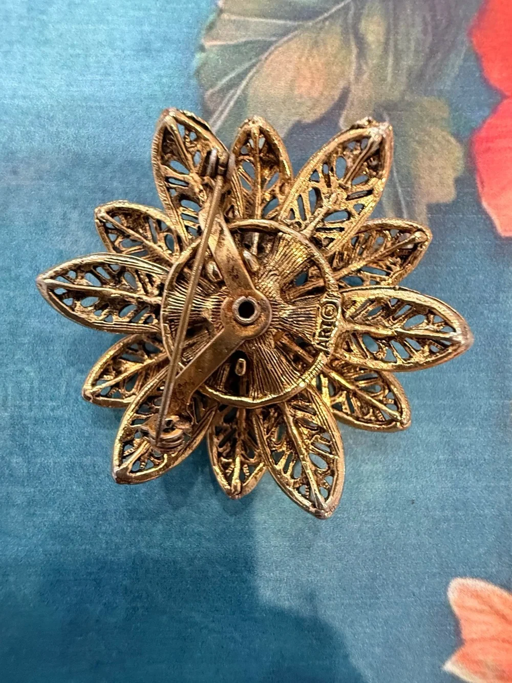 Vintage-Inspired Orange Floral Filigree Brooch